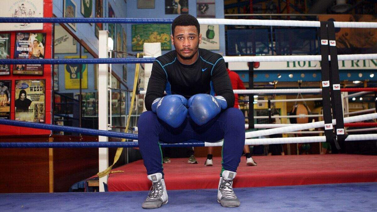 Hynes Triumphs To Set Big Clash With Olympic Star Donnelly Belfast 